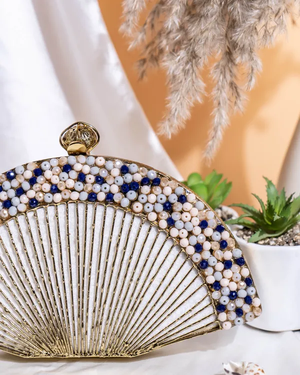 Oceara_Fan_Beaded_Clutch